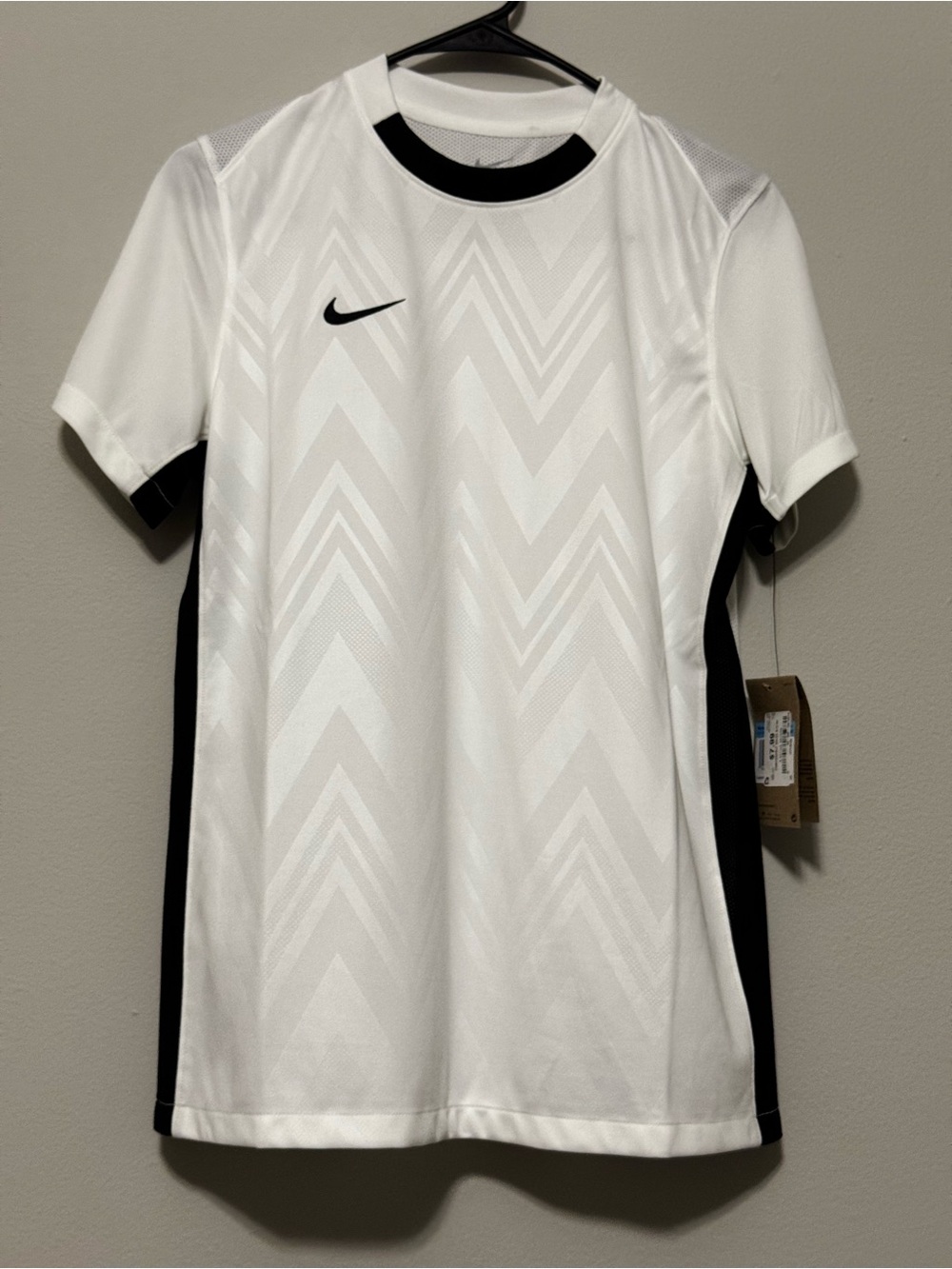 Nike Women’s White and Black Short-Sleeve Soccer Jersey